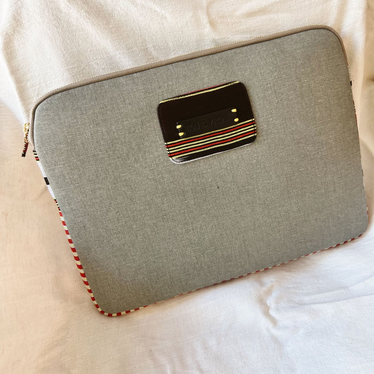 Zipped, Patterned, Gray Canvas Laptop Case for 13" 14"