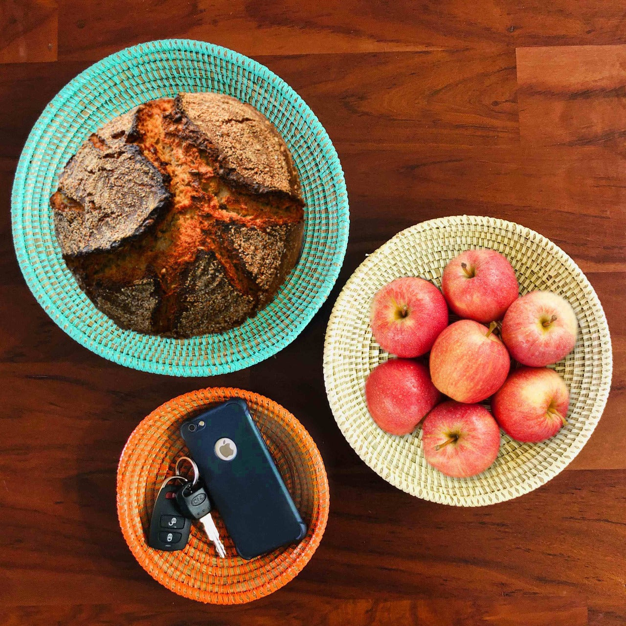 bread basket, fruit basket, catchall basket