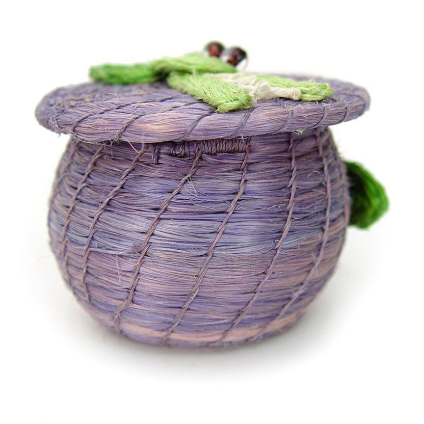 Crocodile Lidded Basket - Image 3