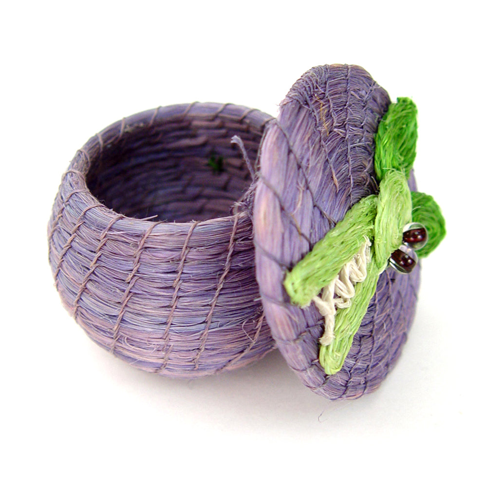 Crocodile Lidded Basket - Image 3